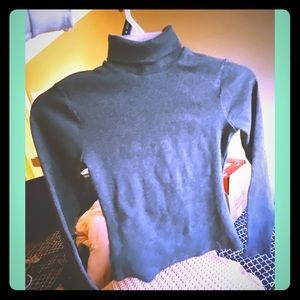 NWT gray turtle neck fitted ✨🖤